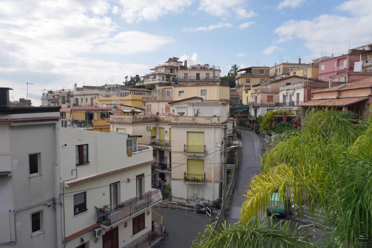 Minerva Luxury Apartment & Tulipan Apartment By Taormina Holidays Bagian luar foto